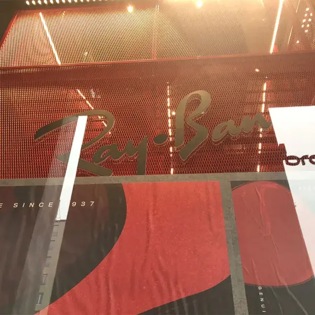 Rayban Store